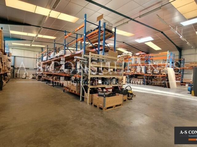 Local Commercial vente à Valence, Saint-donat-sur-l'herbasse
