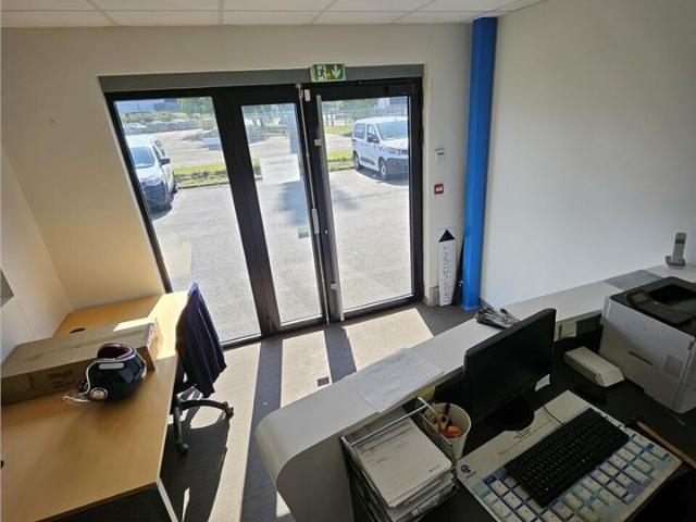 Local Commercial vente à Nantes, Sully