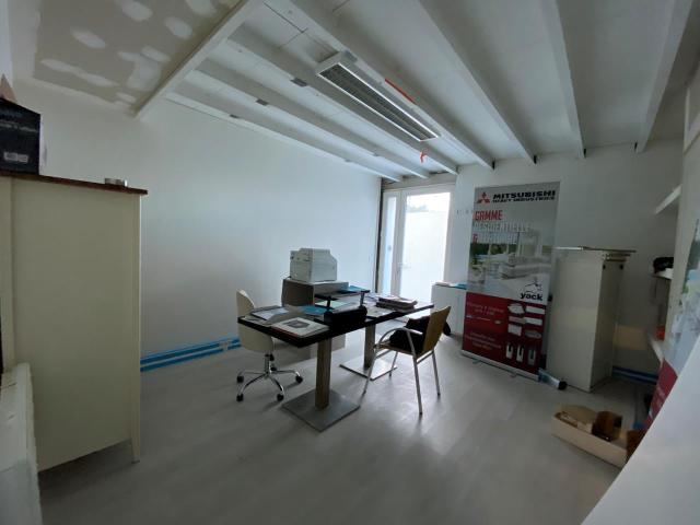 Local Commercial vente à Bordeaux, Saint-jean-d'illac