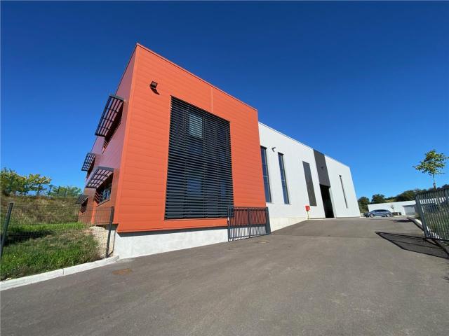 Local Commercial vente à La Tour-du-Pin, Saint-quentin-fallavier