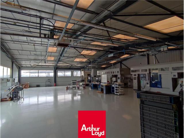 Local Commercial vente à Bourg-en-Bresse, Saint-trivier-sur-moignans