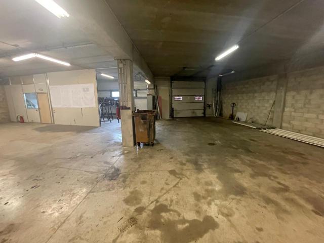 Local Commercial vente à Stains, Cité de la Prêtresse
