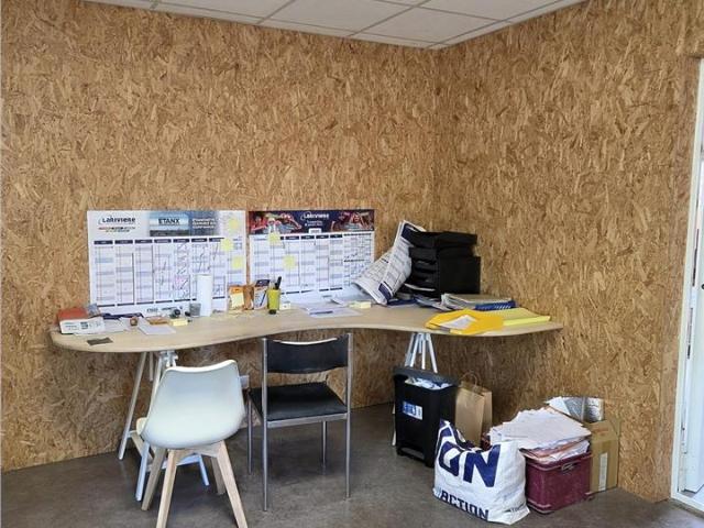 Local Commercial vente à Tauxigny, Tauxigny-Saint-Bauld