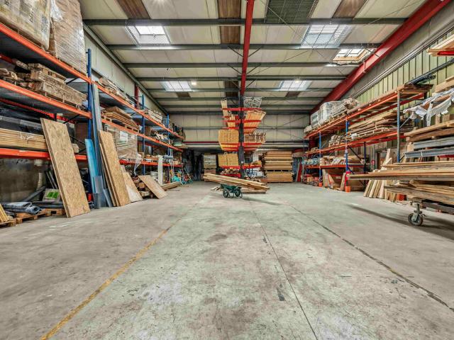 Local Commercial vente à Torcy, Thorigny-sur-marne