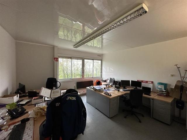Local Commercial vente à Neufchâteau, Vittel
