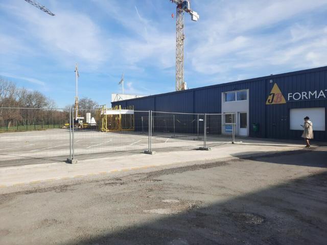 Local Commercial vente à Montbéliard, Voujeaucourt