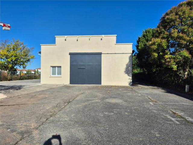 Local Commercial vente à Toulouse, Aucamville