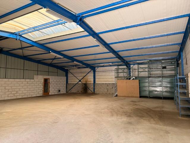 Local Commercial vente à Beauvais, Hermes