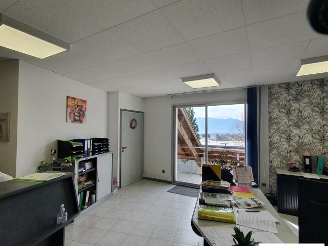 Local Commercial vente à Grenoble, Voiron