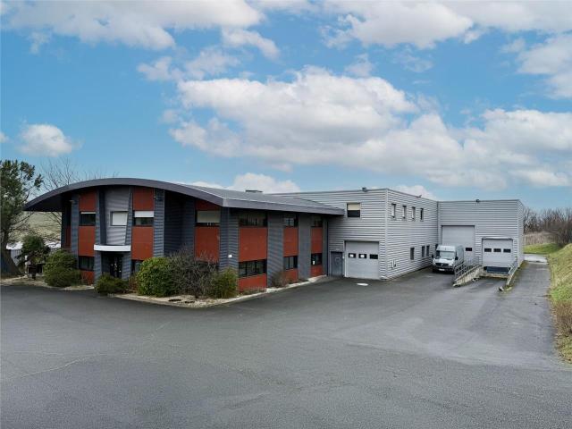 Local Commercial vente à Villefranche-sur-Saône, Rhône