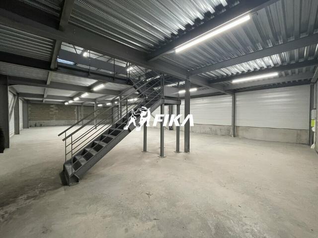 Local Commercial vente à Bordeaux, Mérignac