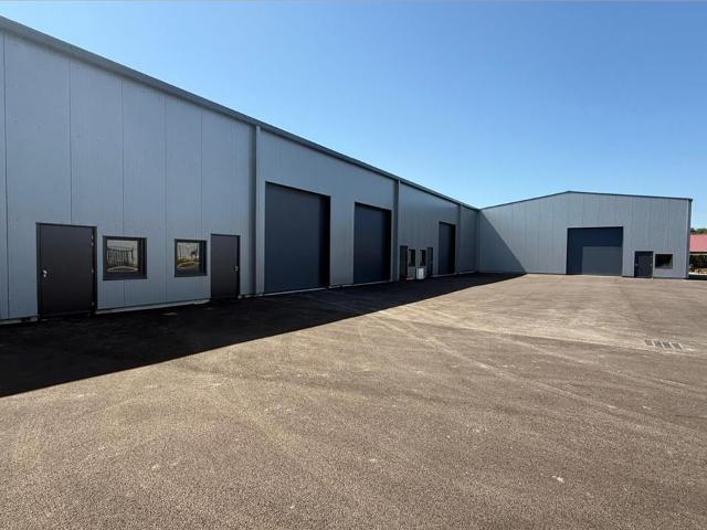 Local Commercial vente à Bourg-en-Bresse, Montagnat