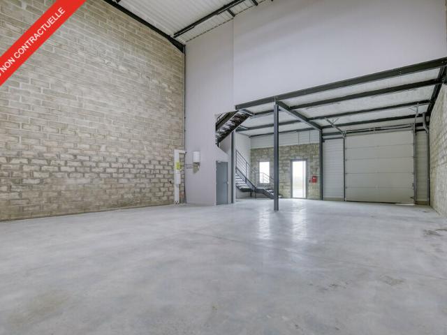 Local Commercial vente à Persan
