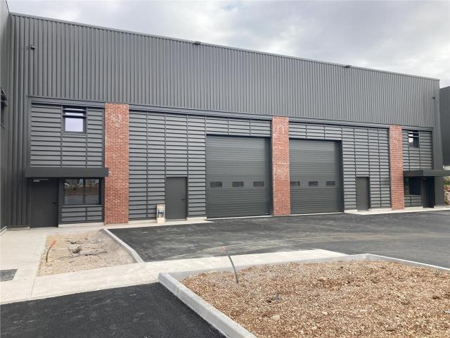 Local Commercial vente à Arrondissement de Toulon, Signes