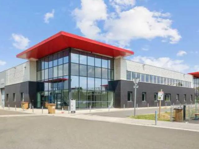 Local Commercial location à La Courneuve, Quatre-Routes - Rateau