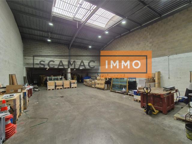 Local Commercial location à Sarcelles, Le Thillay