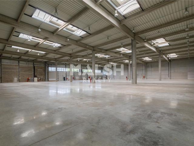 Local Commercial location à Bourg-en-Bresse, Miribel