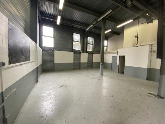 Local Commercial vente à Nanterre, Colombes