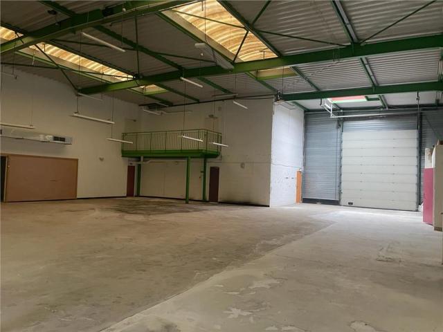 Local Commercial vente à Melun, Combs-la-ville