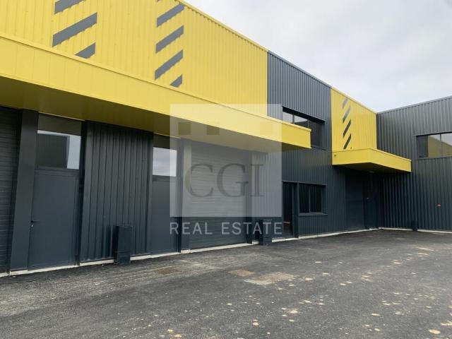Local Commercial vente à Bourg-en-Bresse, Frans