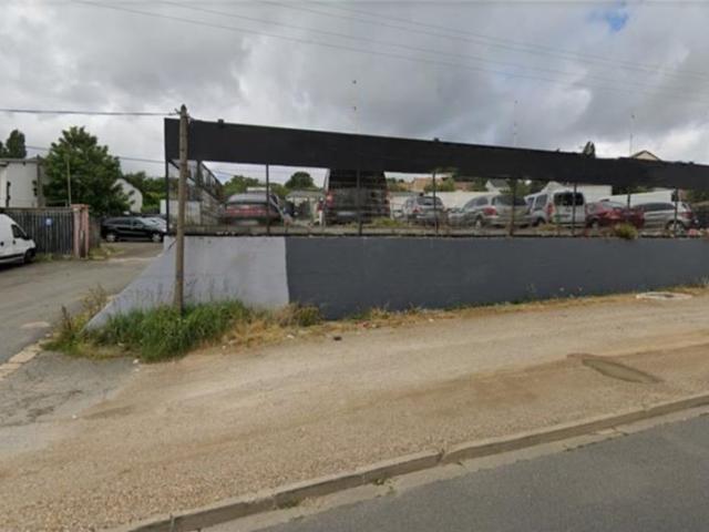 Local Commercial vente à Palaiseau, Linas