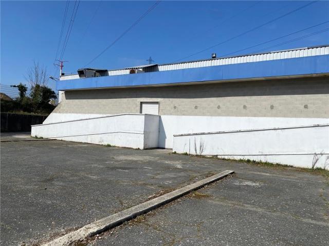 Local Commercial vente à Pontoise, Osny