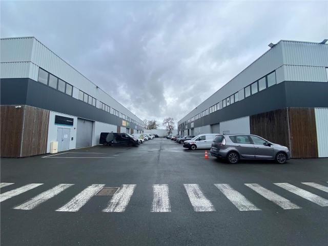 Local Commercial vente à Bordeaux, Gradignan