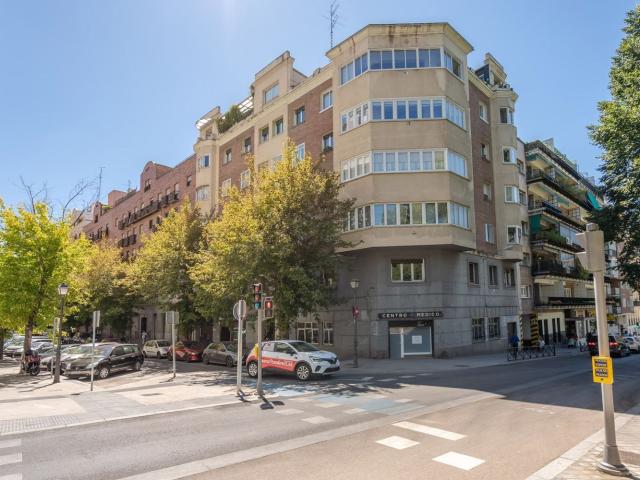 Local Comercial en venta en Moncloa-Aravaca, Madrid