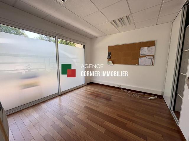 Immeuble location à Châteaubourg, Cheminel