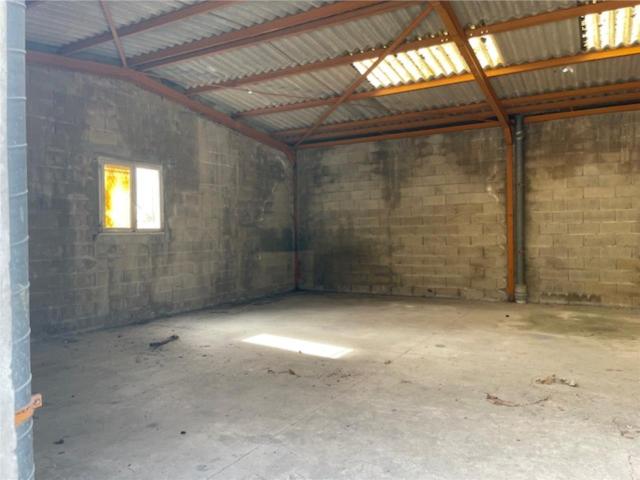 Local Commercial location à Oulchy-le-château