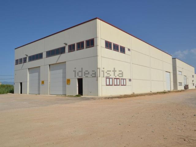 Local Comercial en venta en Deltebre, Tarragona