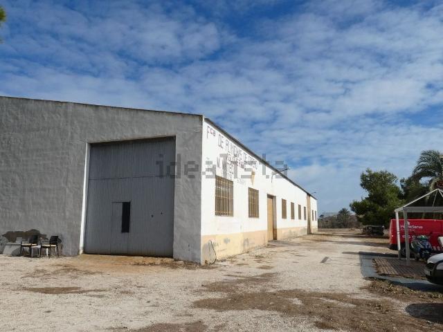 Nave en venta en Dolores