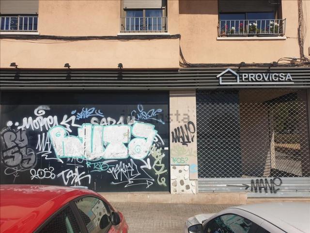 Local Comercial en venta en Terrassa, les Arenes