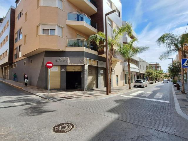 Local Comercial en venta en El Ejido