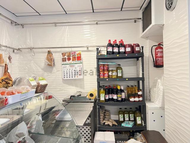 Local Comercial en alquiler en Este, Málaga-Costa del Sol