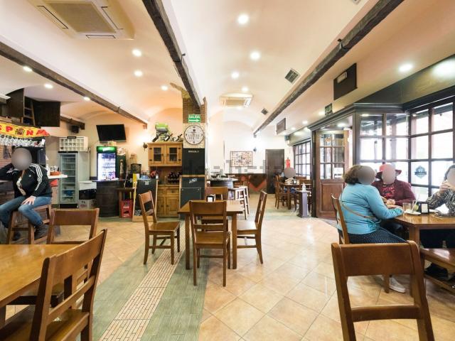 Local Comercial en alquiler en Este, Málaga-Costa del Sol