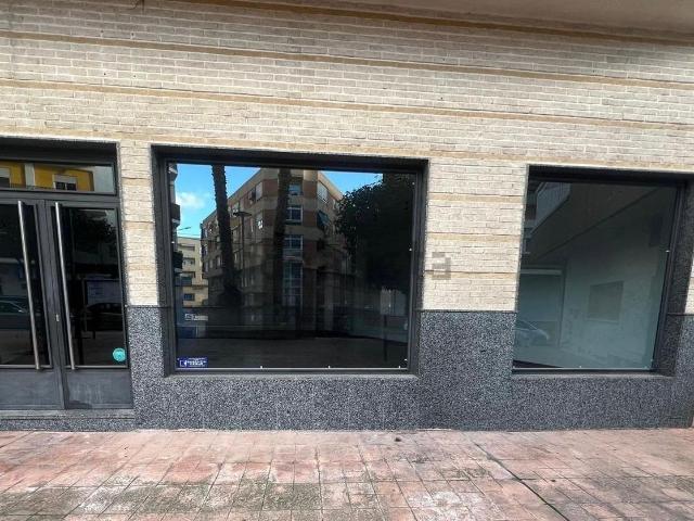 Local Comercial en venta en Barrio Las 300, el Vinalopó Mitjà / El Vinalopó Medio