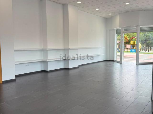 Local Comercial en venta en Las Trescientas, el Vinalopó Mitjà / El Vinalopó Medio
