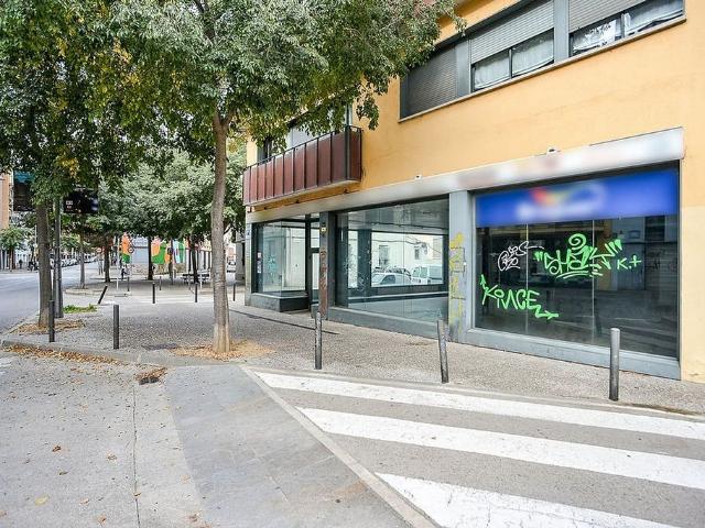 Local Comercial en alquiler en Girona, Disseminat de les Hortes
