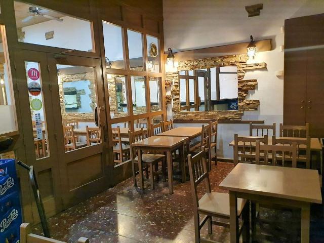 Local Comercial en alquiler en Cornellà De Llobregat