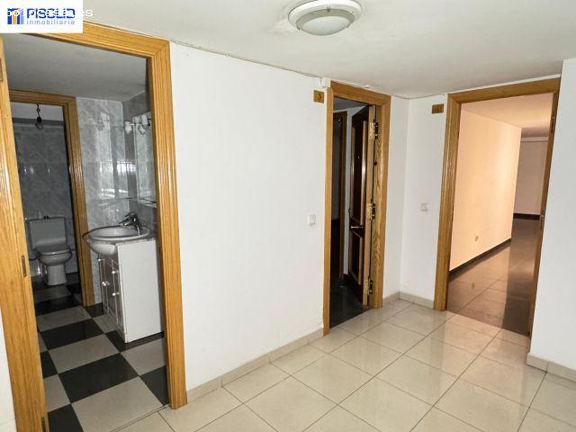 Local Comercial en alquiler en Plaza España, Valladolid