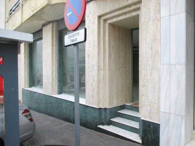 Local Comercial en alquiler en Lucena