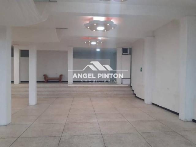 Local Comercial en alquiler en Cacique Mara, Maracaibo