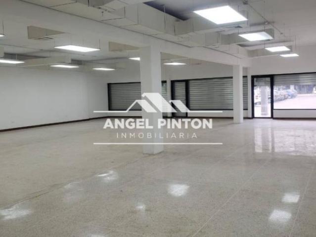 Local Comercial en alquiler en Cacique Mara, Maracaibo