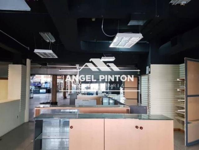Local Comercial en alquiler en Cacique Mara, Maracaibo