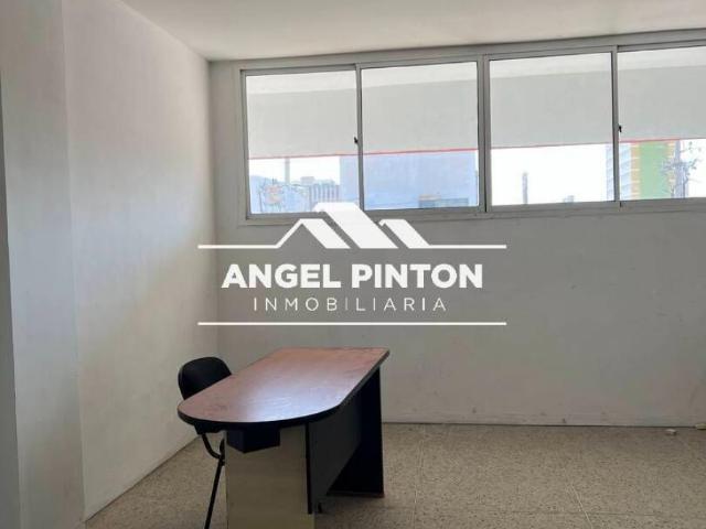 Local Comercial en alquiler en Cacique Mara, Maracaibo