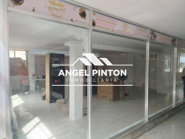 Local Comercial en alquiler en Cacique Mara, Maracaibo
