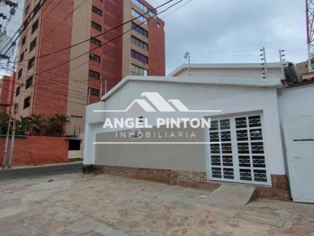 Local Comercial en alquiler en Cacique Mara, Maracaibo