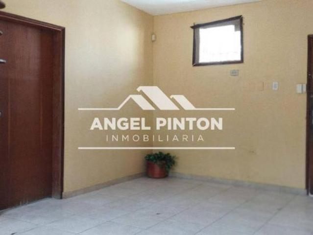 Local Comercial en alquiler en Cacique Mara, Maracaibo