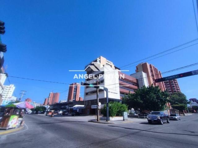 Local Comercial en alquiler en Cacique Mara, Maracaibo
